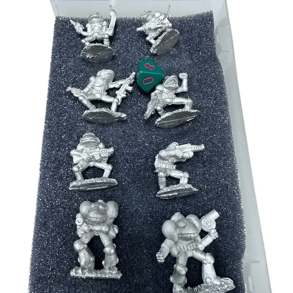 Critter Commandos 2000 Battle Box Fine Metal Miniatures Frogs